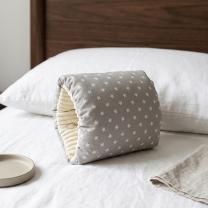 Little Manta Feeding Arm Pillow