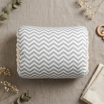 Little Manta Feeding Arm Pillow