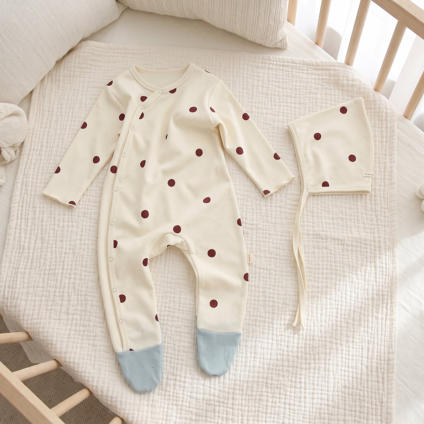 Little Manta Cotton Baby Footed Romper
