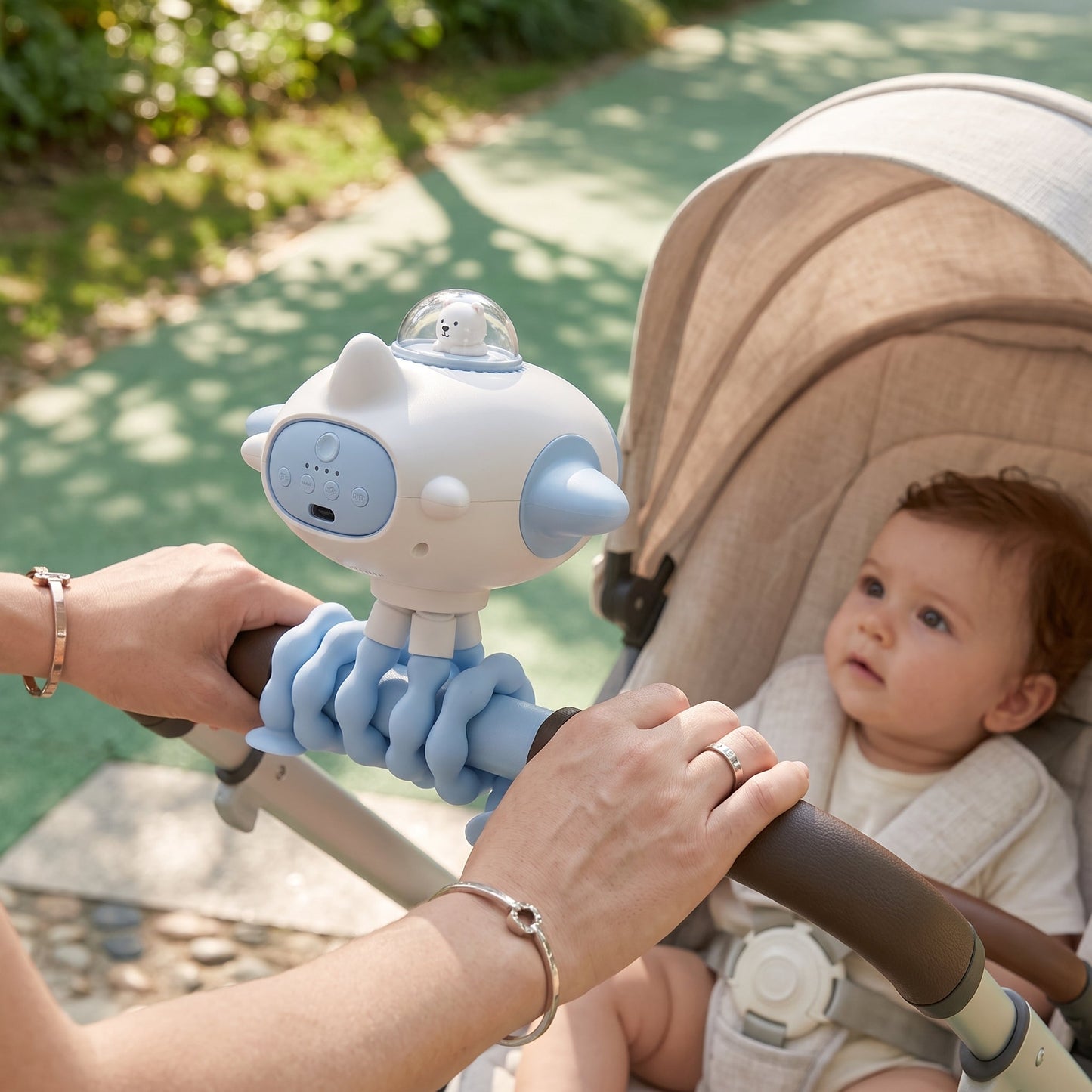 Little Manta Musical Oscillating Stroller Fan