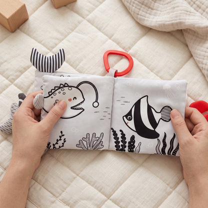 Little Manta Sensory Baby Cloth Book