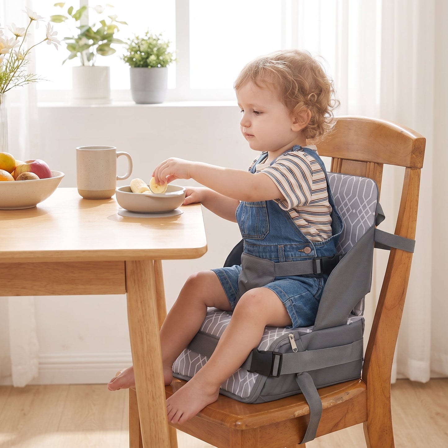 Little Manta Fold Baby Booster Seat