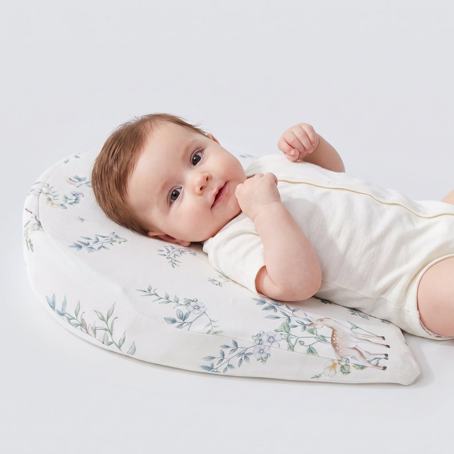 Little Manta Wedge Baby Feeding Pillow