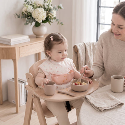 Little Manta Foldable Catch-All Mealtime Smock