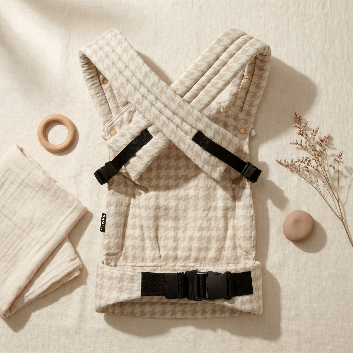 Little Manta Ergonomic Baby Carrier