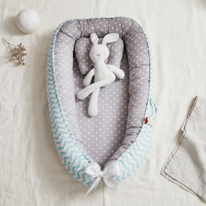 Little Manta Portable Baby Lounger Nest
