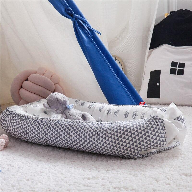 Little Manta Portable Baby Lounger Nest