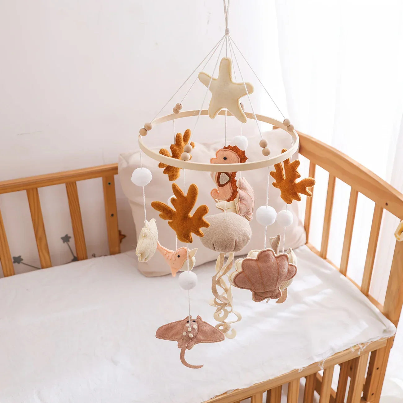Musical Crib Mobile Set with Arm