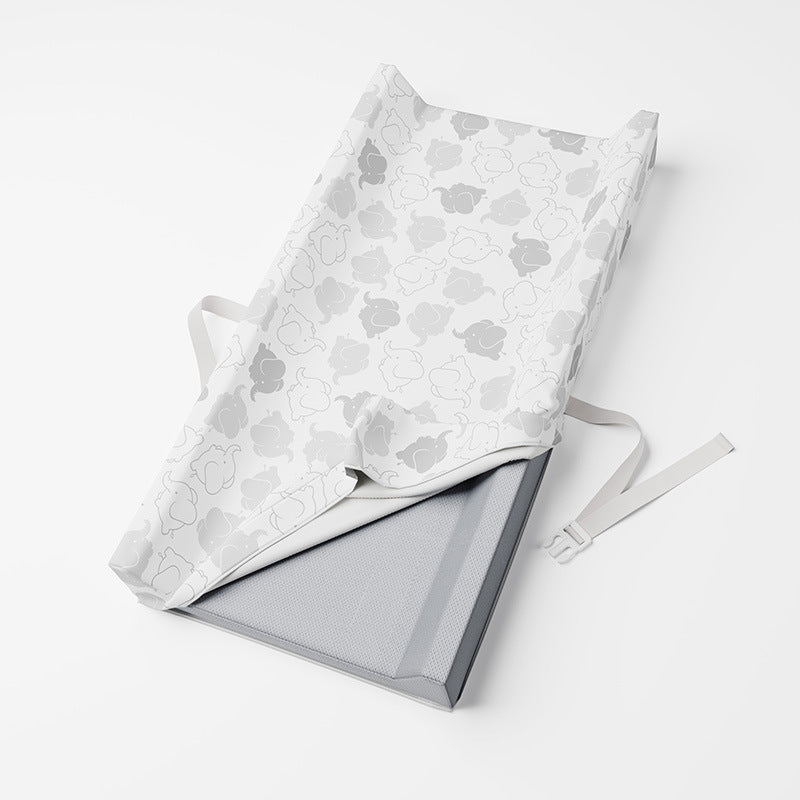 Little Manta Wipe Baby Changing Mat