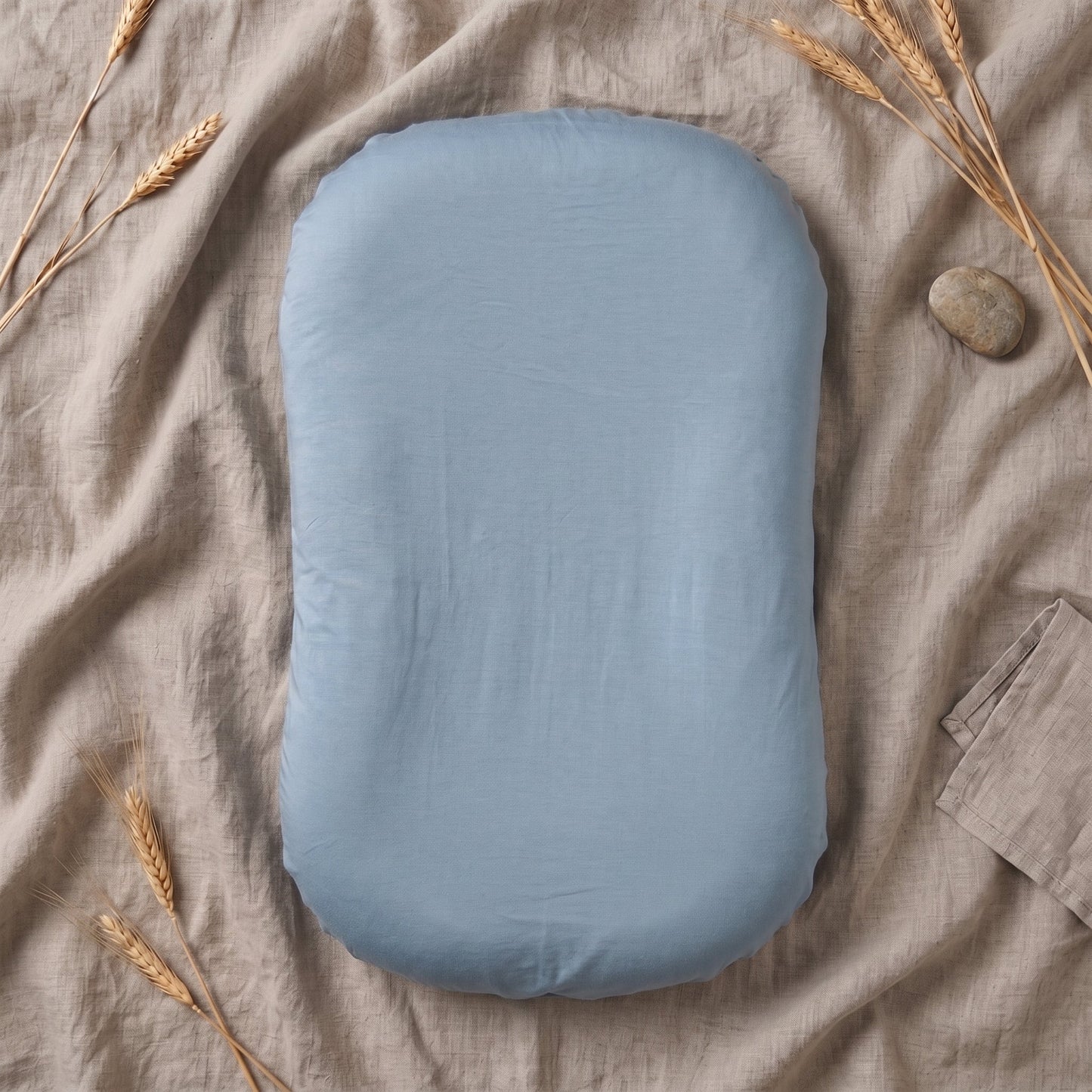 Little Manta Pastel Baby Lounger Nest